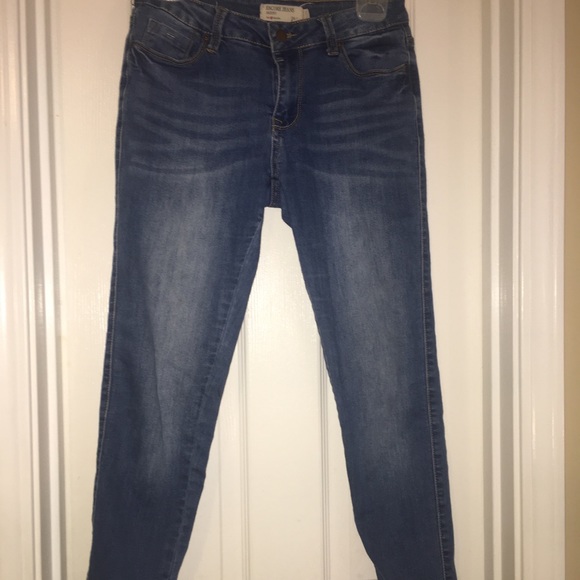 Jeans - Picture 1 of 2